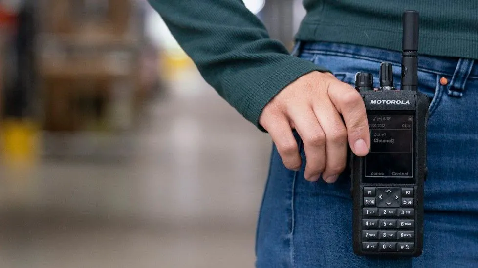 Compra Radios de Comunicación Motorola Solutions y Potencia la Conexión de tu equipo con Tecnología de Vanguardia.